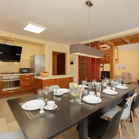 Pine House By Sea Villa *