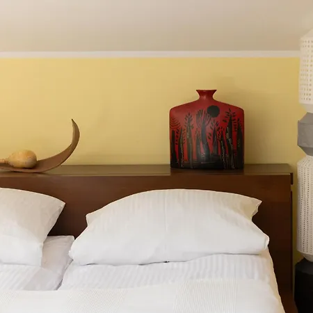 Villa Pine House By Sea