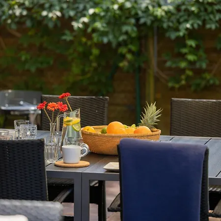 Villa Pine House By Sea