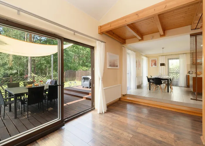 Villa Pine House By Sea *