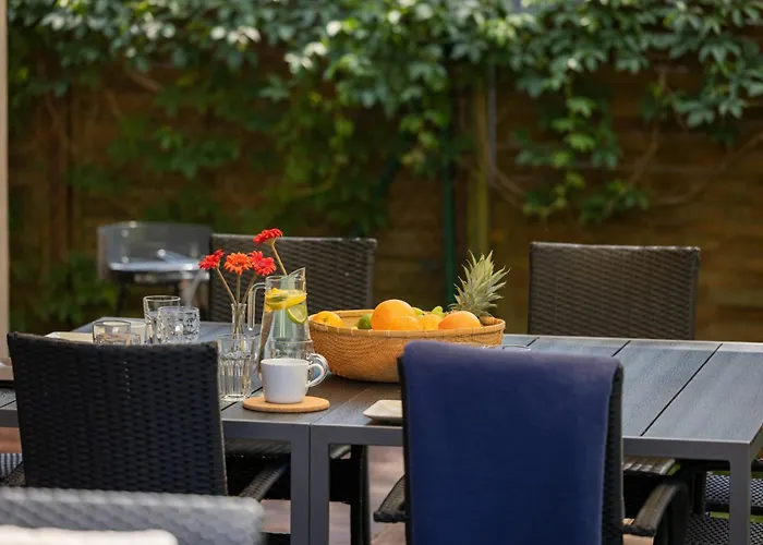 Villa Pine House By Sea